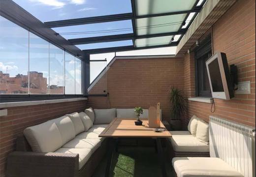 Instalación techos de cristal en Madrid. Cerramientos de cristal en Pozuelo.